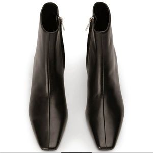 Vicci Black Como Ankle Boots Never Worn
